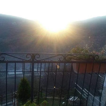 Notti Magiche Bed and Breakfast Castelvecchio Calvisio Exterior foto