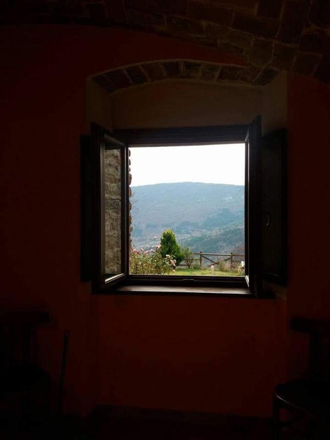 Notti Magiche Bed and Breakfast Castelvecchio Calvisio Exterior foto